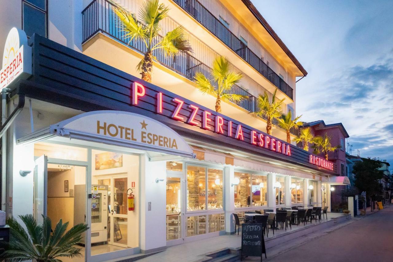 Esperia Hotel *